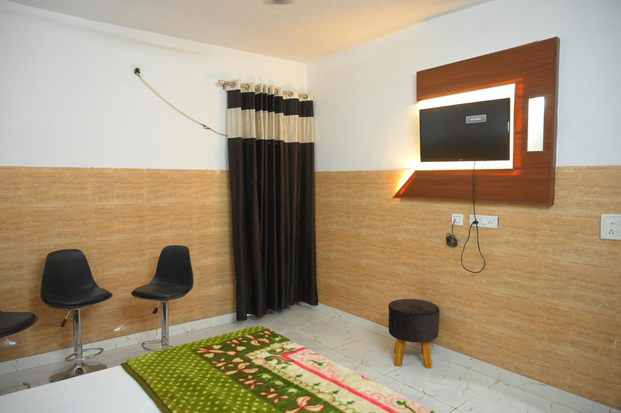 Hotel Starlight Мератх Экстерьер фото