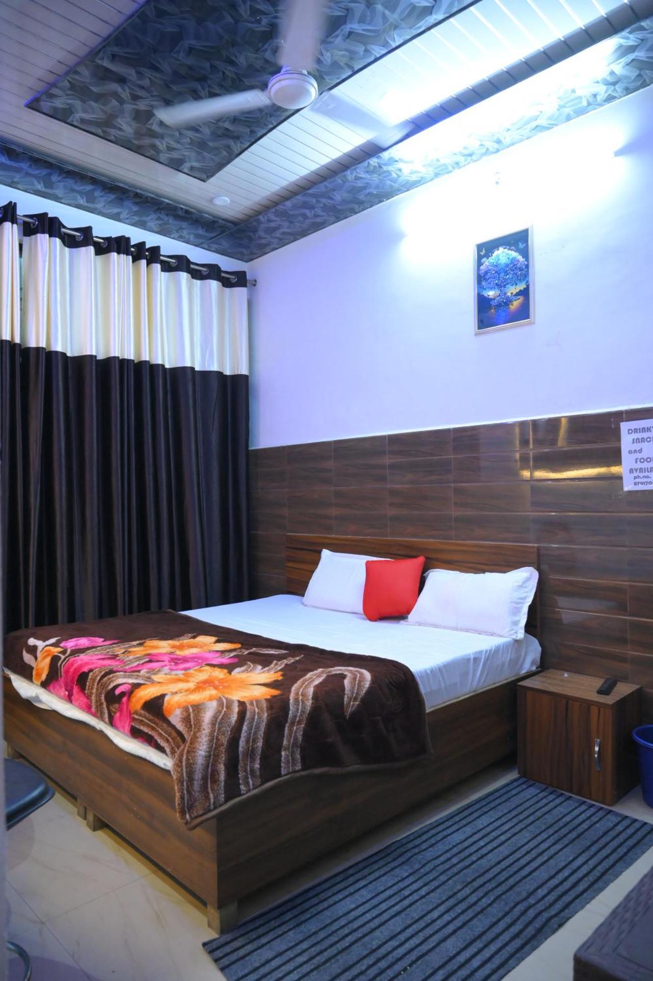 Hotel Starlight Мератх Экстерьер фото